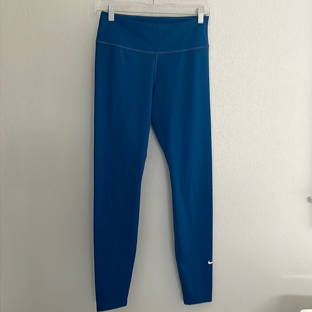 Nike athletic tights